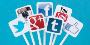 Vinculo HTML Facebook Twitter